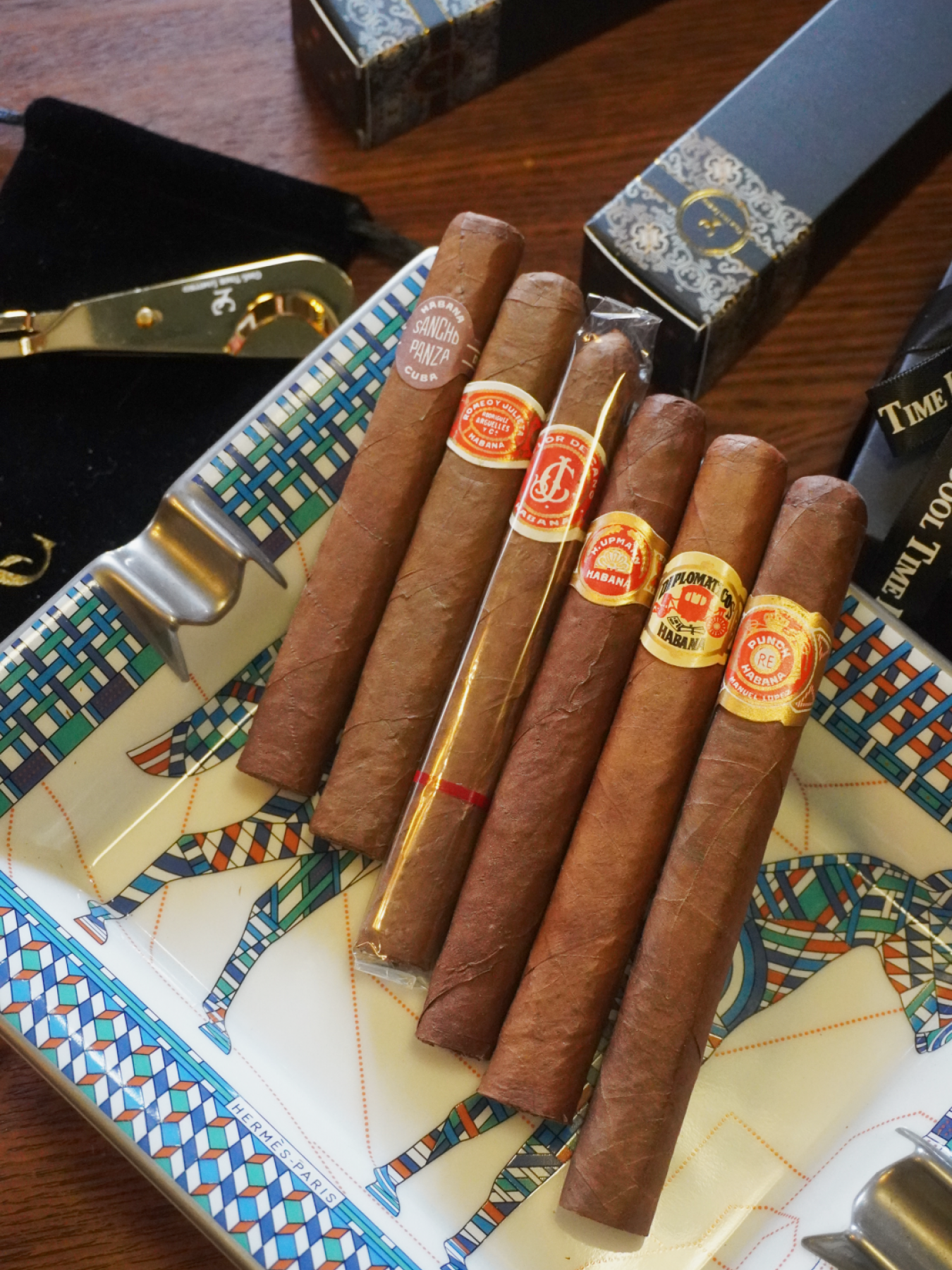 Vintage Cigars Combination(I)